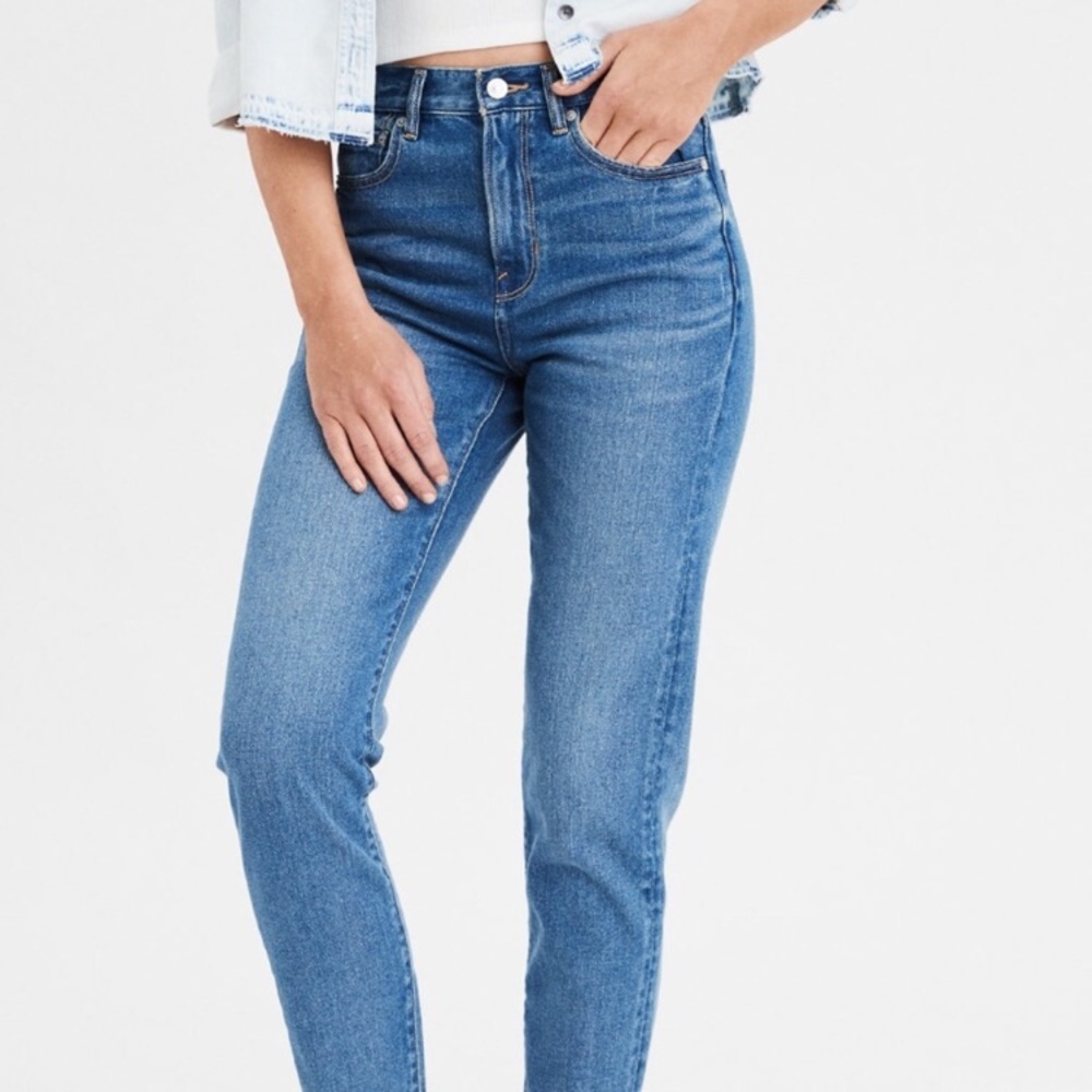 American Eagle Mom Jeans